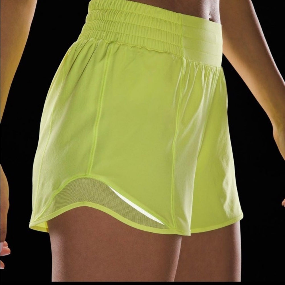 Lululemon Hotty Hot Shorts size 4